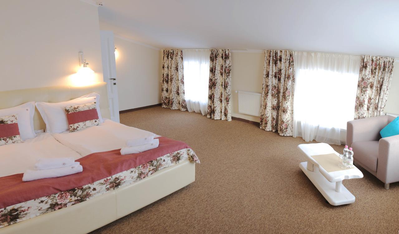 Hotel&Restaurant Premium Club Jaremtsche Exterior foto